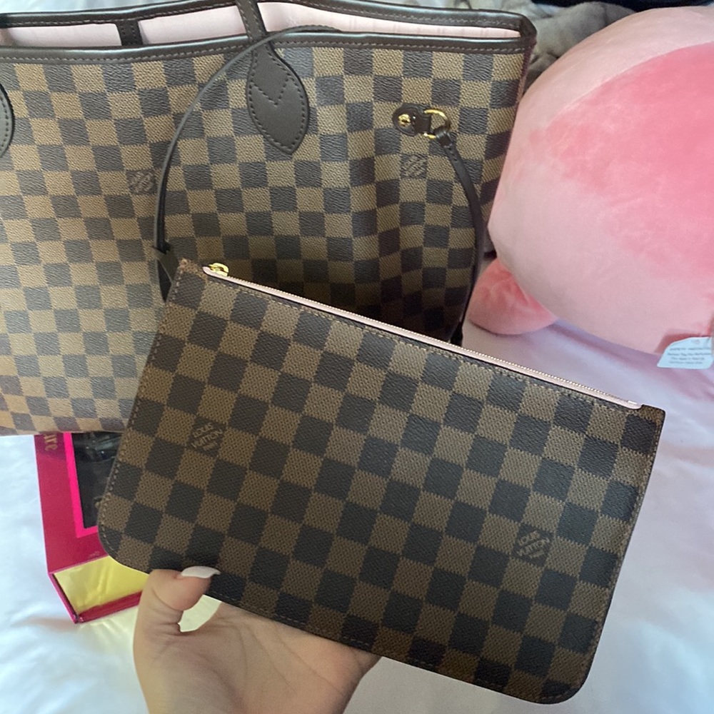 Louis Vuitton Neverfull MM - Picture 2 of 7